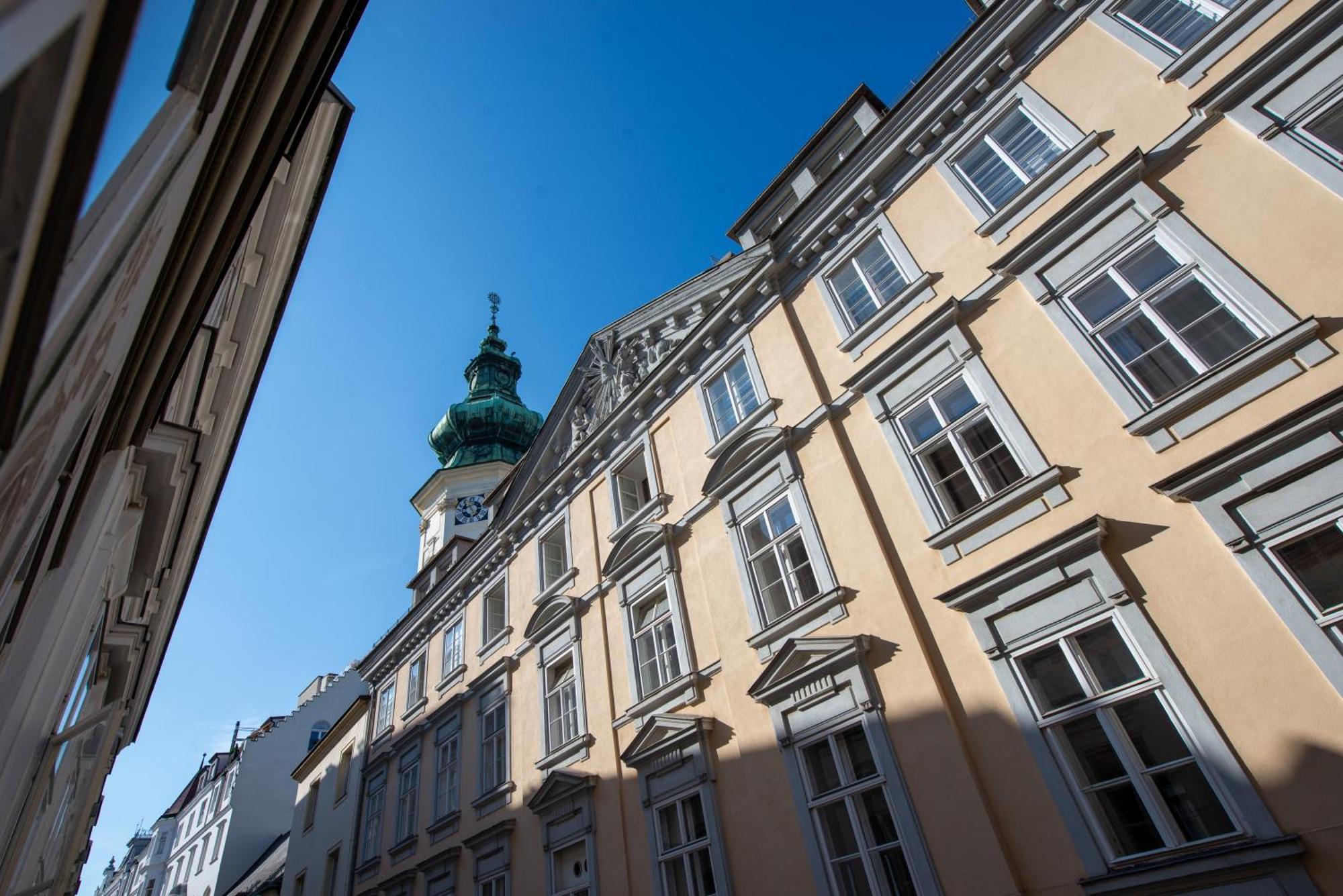 Zum Blauen Karpfen Apartment Vienna Exterior photo