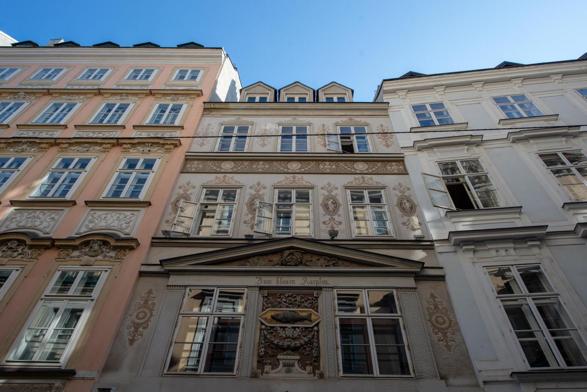 Zum Blauen Karpfen Apartment Vienna Exterior photo